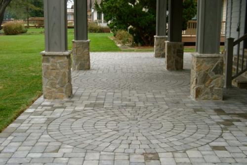 EP Henry Old Town Cobble Paver Patio